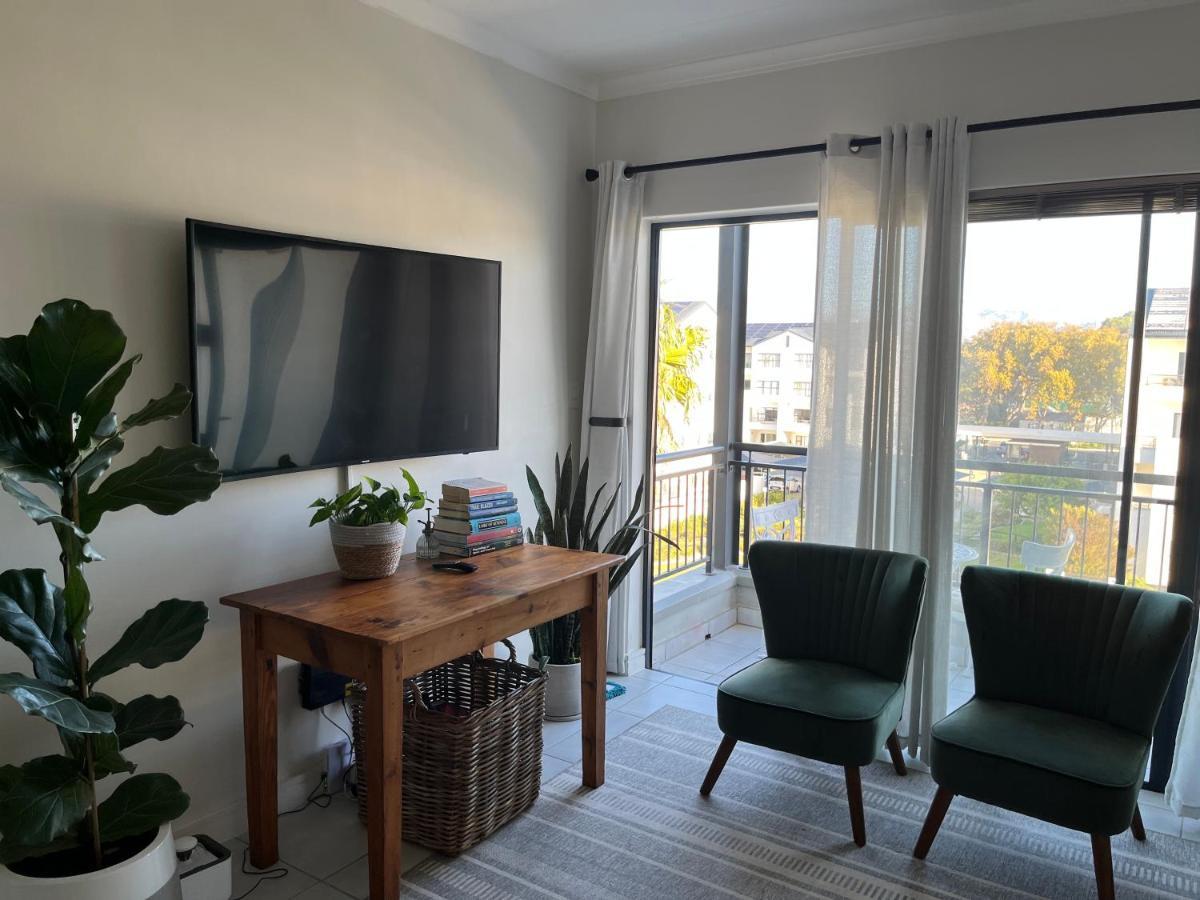 Luxury One Bedroom Apartment Somerset West Exterior photo